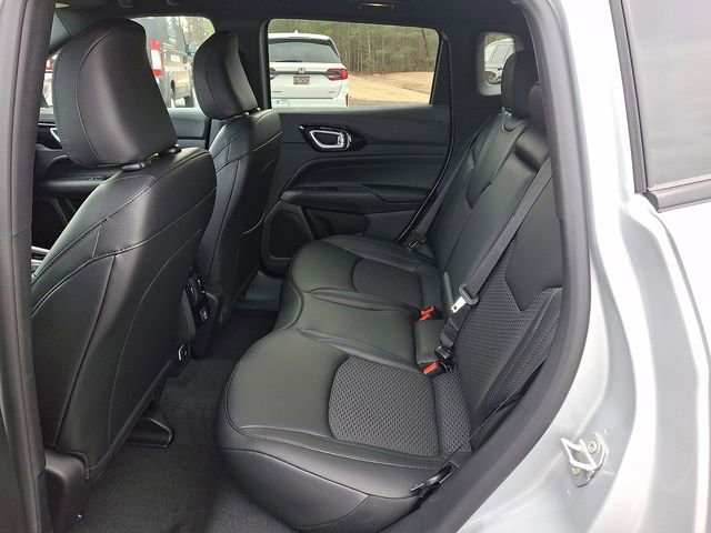 New 2026 Jeep Compass Latitude image 7