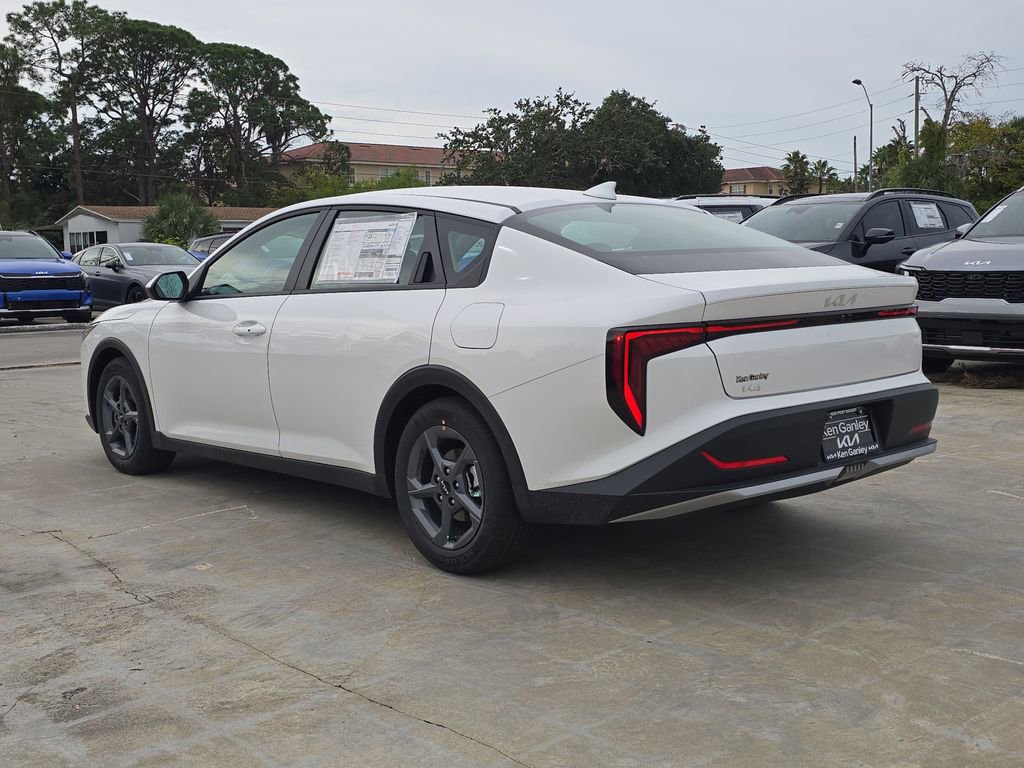 New 2025 Kia K4 LXS image 6