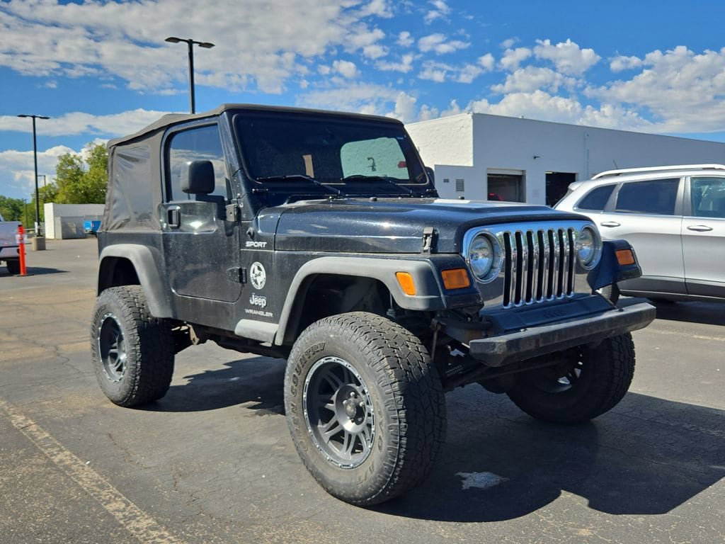 Used 2004 Jeep Wrangler 4WD w/ Dual Top Group image 2
