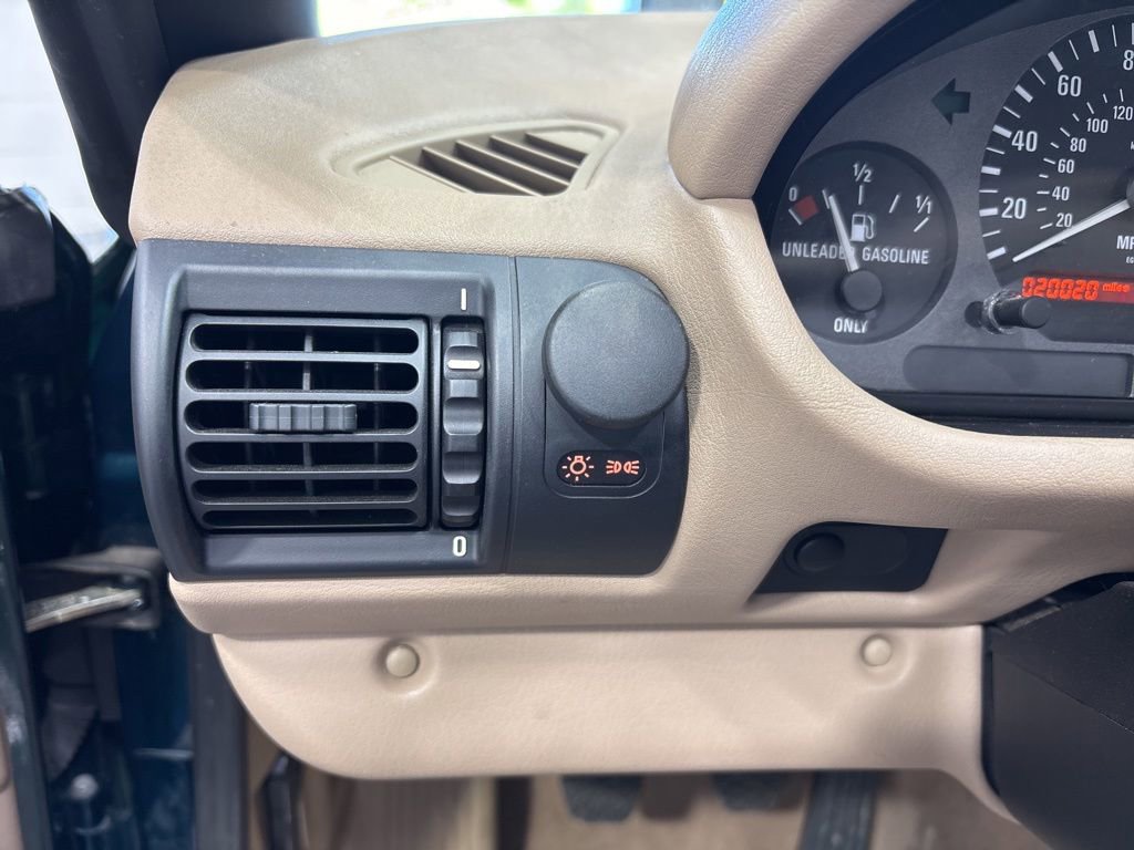 Used 1997 BMW Z3 1.9 RWD image 15