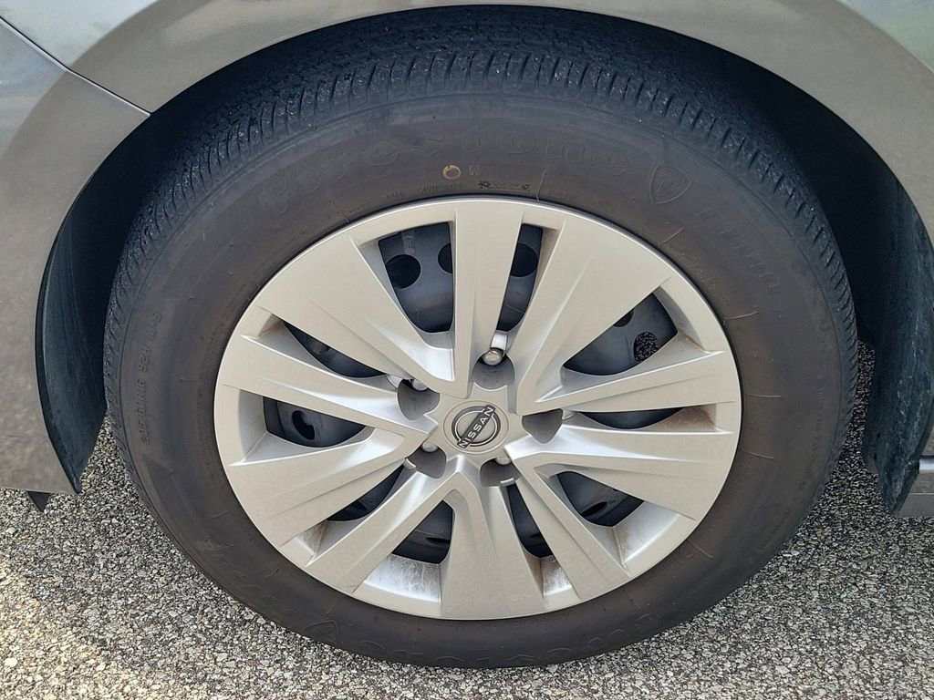 Used 2025 Nissan Sentra S FWD image 6