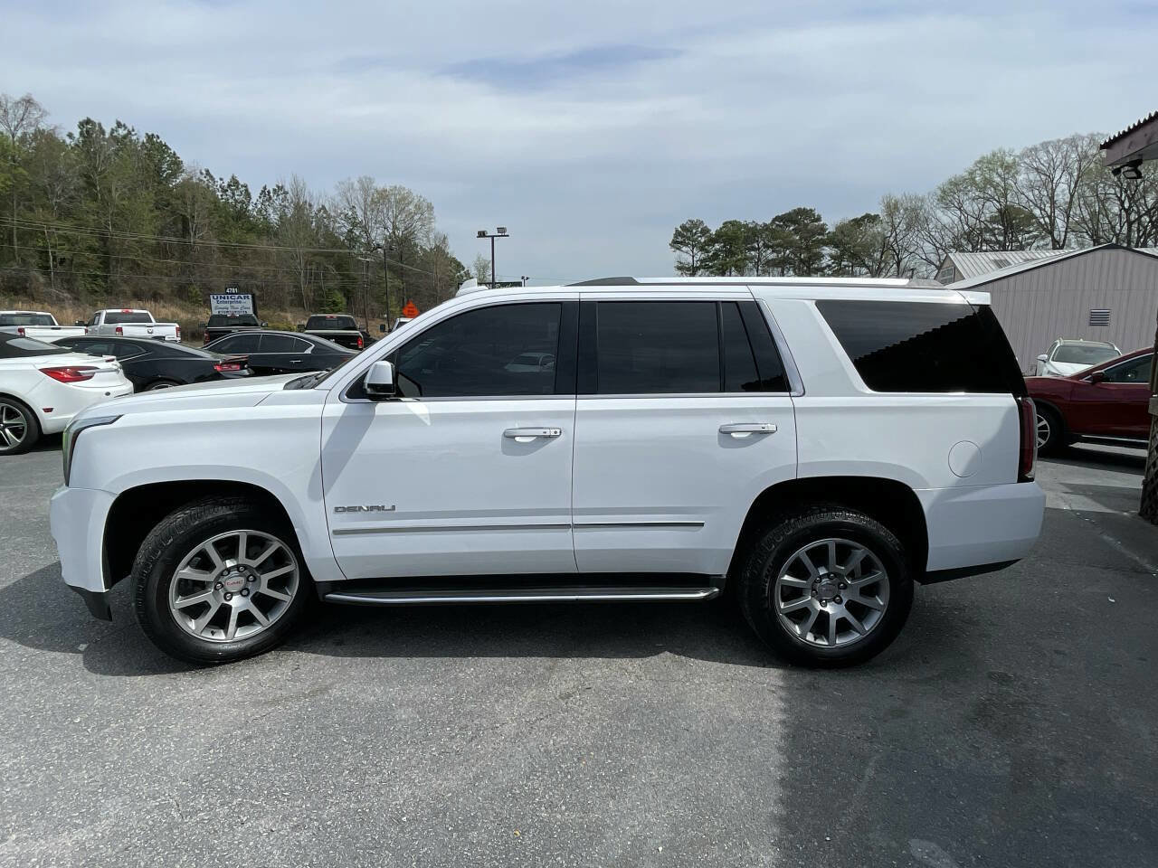 Used 2018 GMC Yukon Denali image 4