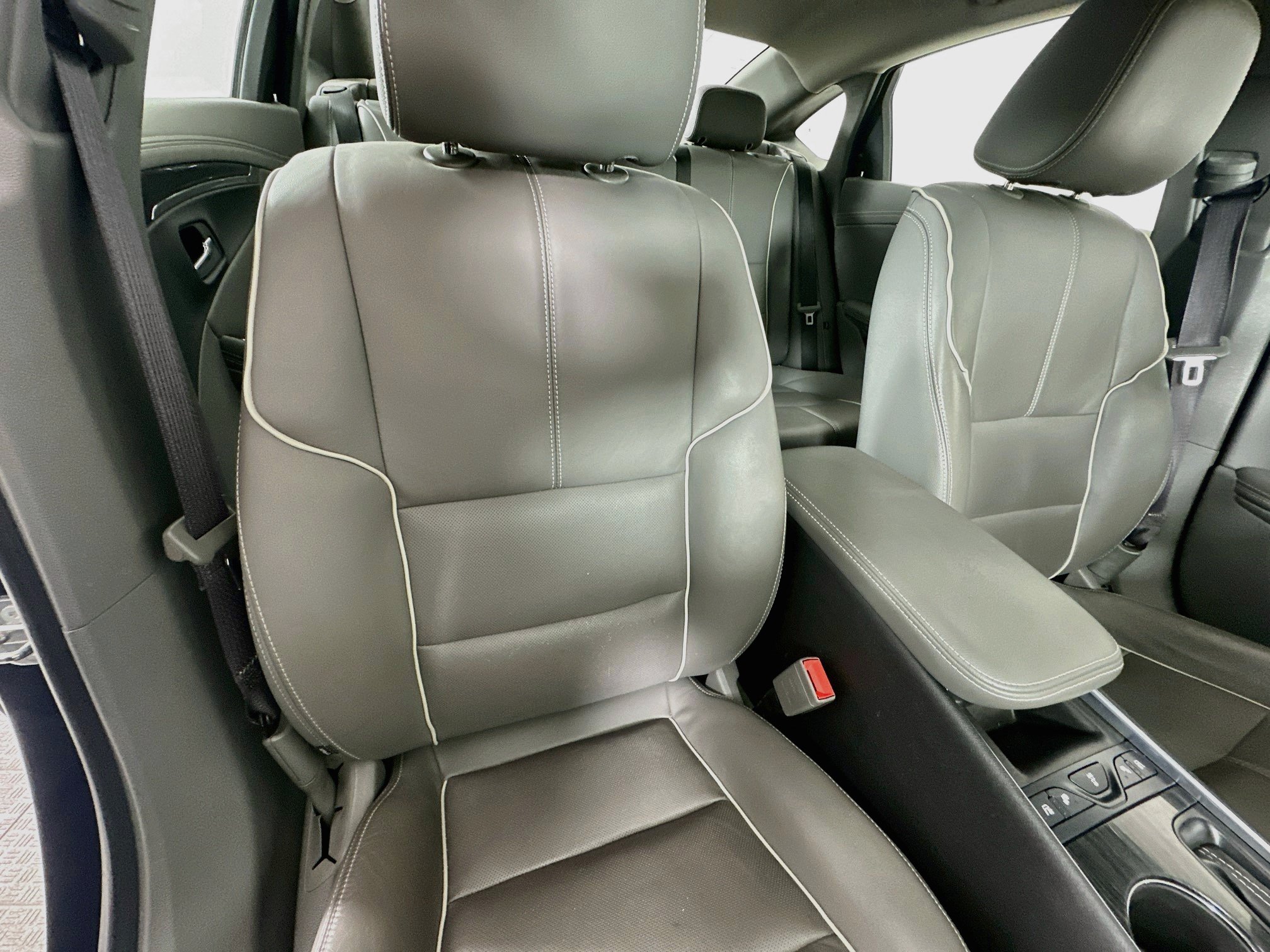 Used 2017 Chevrolet Impala Premier w/ Enhanced Convenience Package FWD image 26
