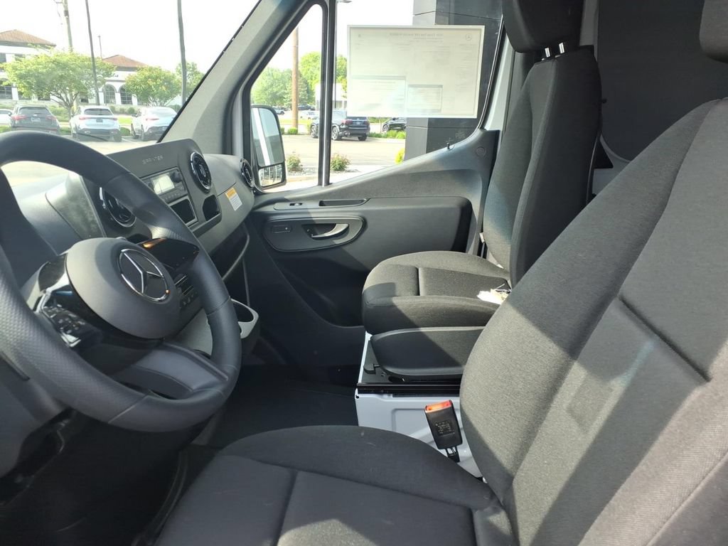 New 2026 Mercedes-Benz Sprinter 2500 image 14