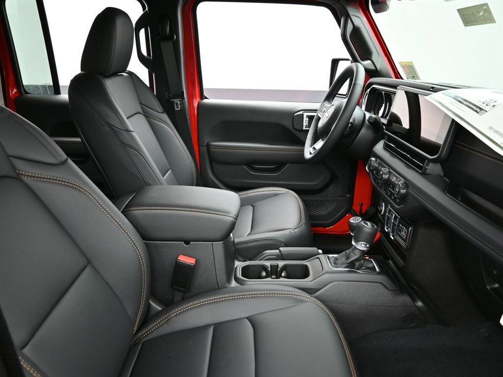 New 2025 Jeep Wrangler Unlimited Sahara AWD/4WD image 20