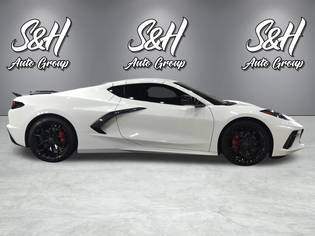 Used 2024 Chevrolet Corvette Stingray Preferred Cpe w/ Battery Protection Package RWD image 27
