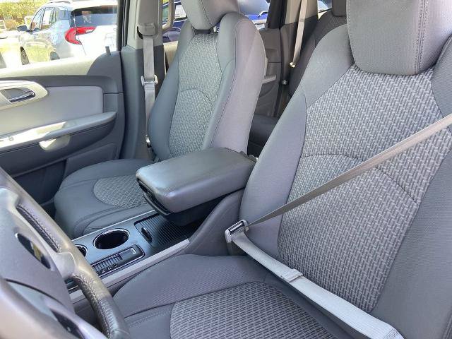 Used 2011 Chevrolet Traverse LT w/ Personal Connectivity Package FWD image 14