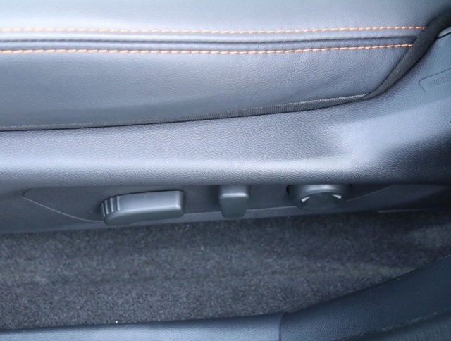 Used 2025 Subaru Crosstrek 2.5i Limited w/ Crosstrek Mirror Package image 12