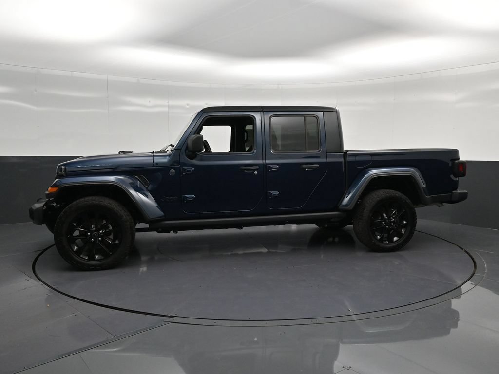 Used 2025 Jeep Gladiator Sport AWD/4WD image 7