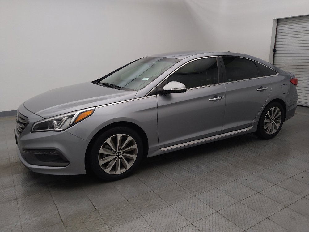 Used 2015 Hyundai Sonata Sport w/ Option Group 03 image 2