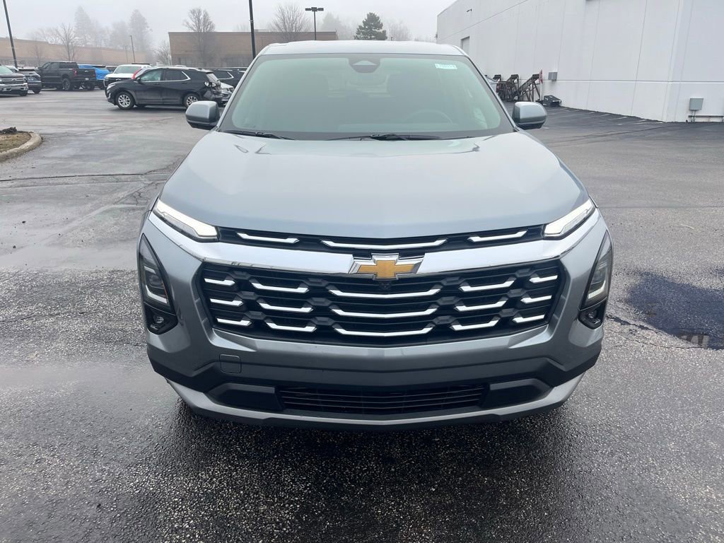 New 2026 Chevrolet Equinox LT w/ Safety and Technology Package image 2