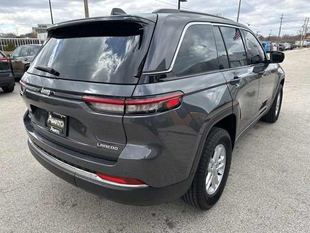 Used 2024 Jeep Grand Cherokee Laredo w/ Trailer Tow Package image 6