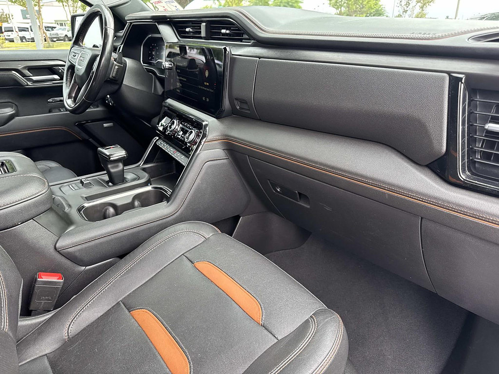 Used 2022 GMC Sierra 1500 AT4 w/ AT4 Premium Package AWD/4WD image 37