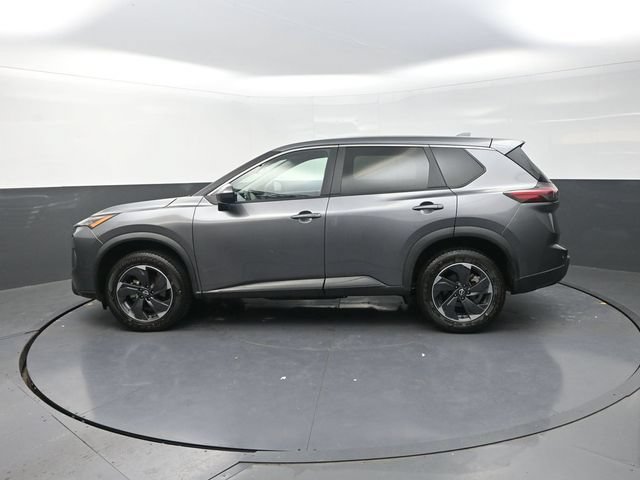 Used 2024 Nissan Rogue SV FWD image 4