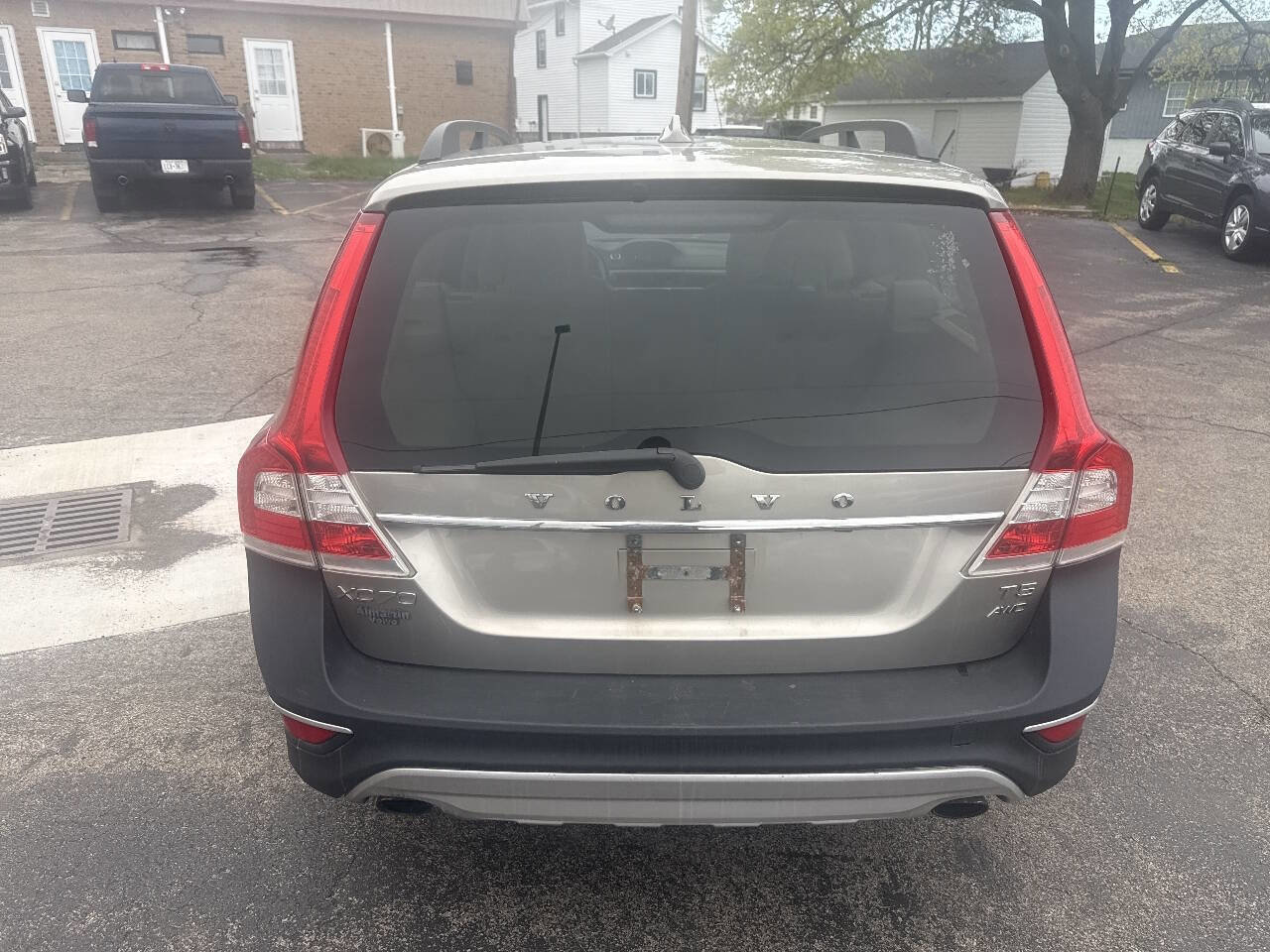 Used 2016 Volvo XC70 T5 Platinum w/ Protection Package AWD/4WD image 8