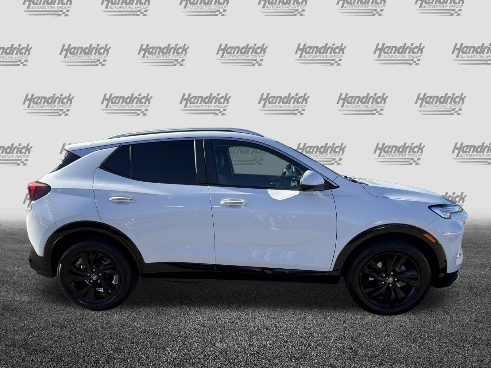 Used 2024 Buick Encore GX Sport Touring FWD image 11