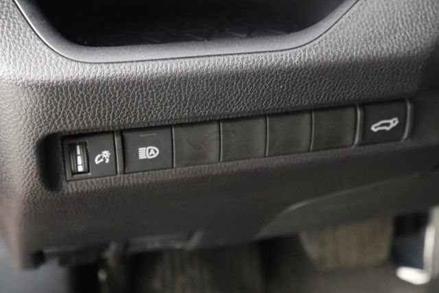 Used 2025 Toyota RAV4 XLE w/ Convenience Package FWD image 22