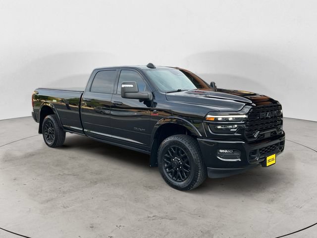 Used 2025 RAM 3500 Limited AWD/4WD image 3