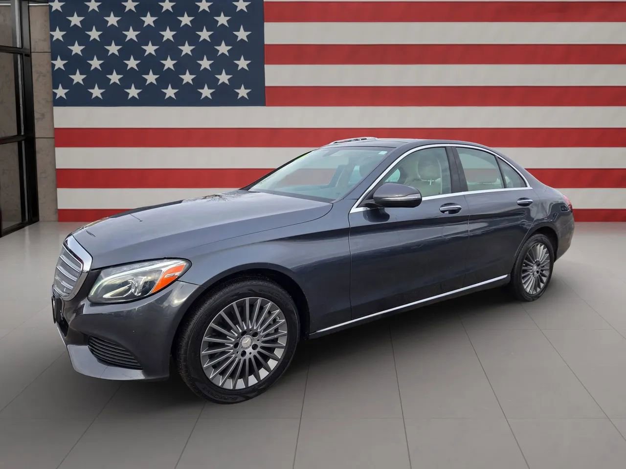 Used 2016 Mercedes-Benz C 300 4MATIC Sedan image 1