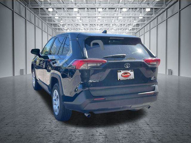 Certified 2025 Toyota RAV4 LE AWD/4WD image 9