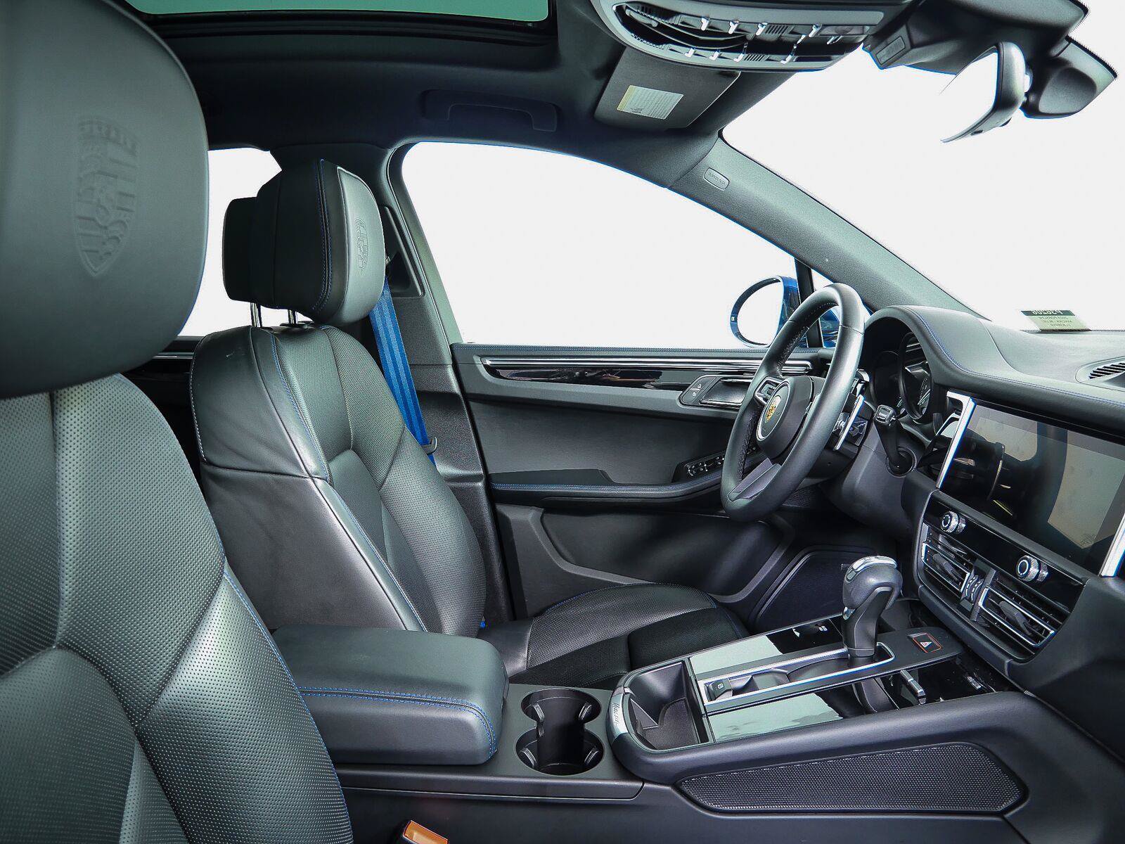 Certified 2023 Porsche Macan S AWD/4WD image 22