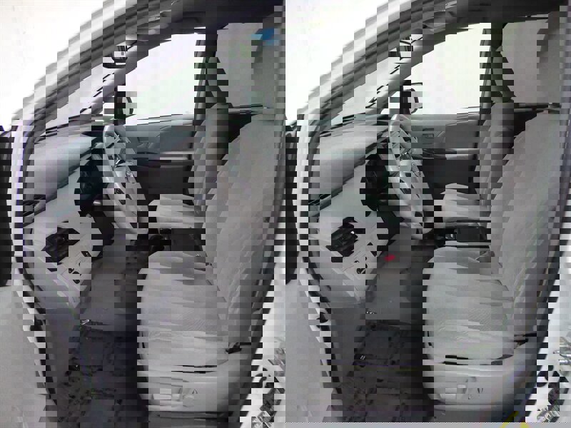 Used 2014 Toyota Sienna LE image 20