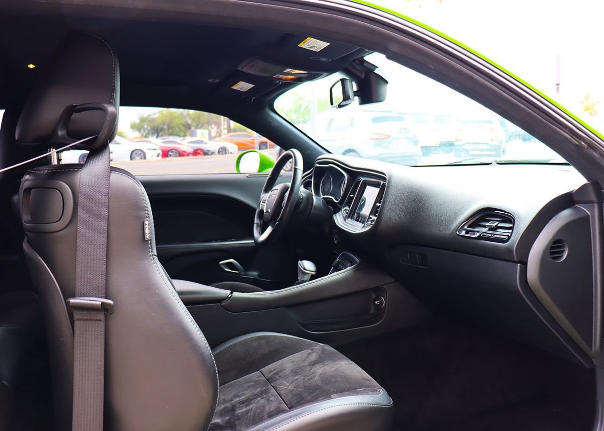 Used 2017 Dodge Challenger GT w/ GT Interior Package AWD/4WD image 28