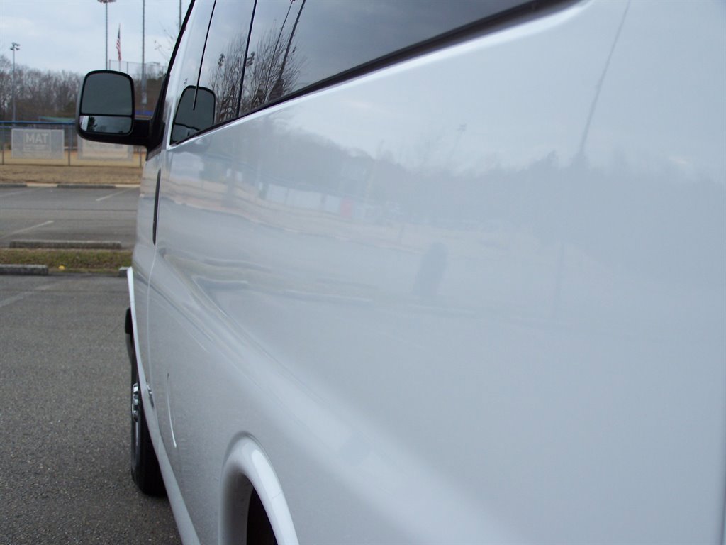 Used 2017 Chevrolet Express 2500 LT w/ LT Preferred Equipment Group image 16