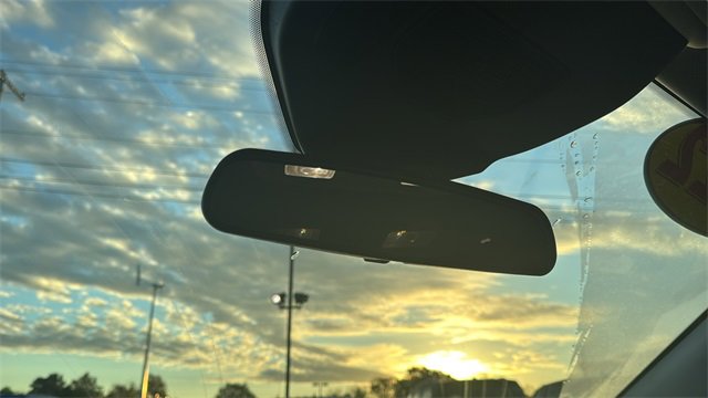 Used 2022 Ford Escape SE image 24