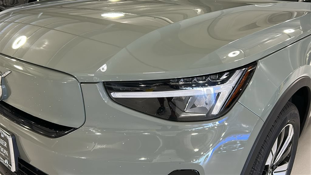 Certified 2023 Volvo XC40 Recharge Plus w/ Protection Package Premier AWD/4WD image 7