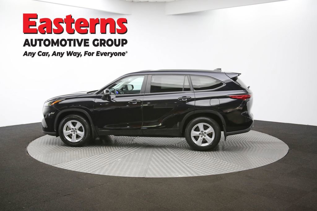 Used 2023 Toyota Highlander L image 60