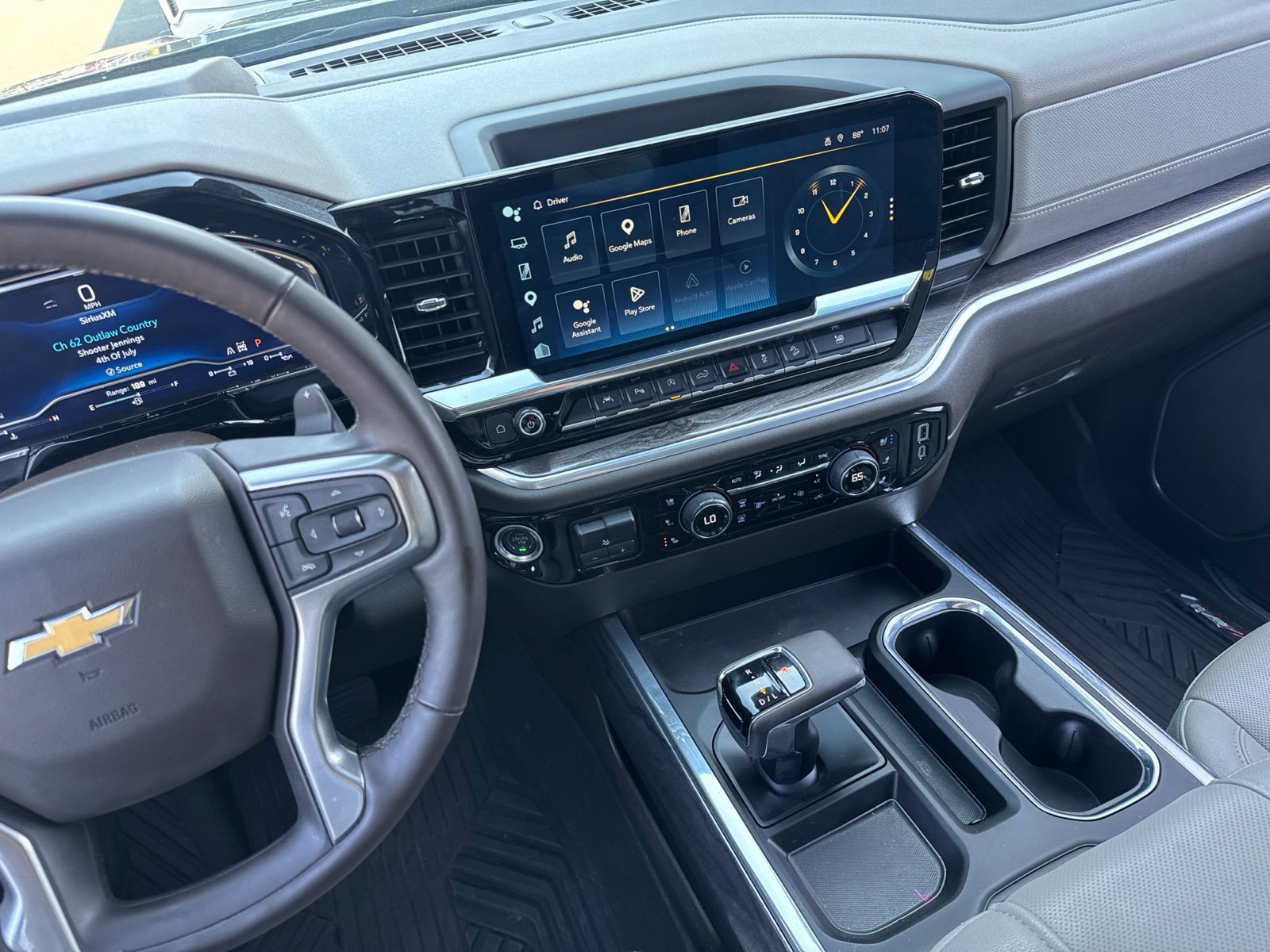 Used 2025 Chevrolet Silverado 1500 LTZ w/ LTZ Premium Package AWD/4WD image 31