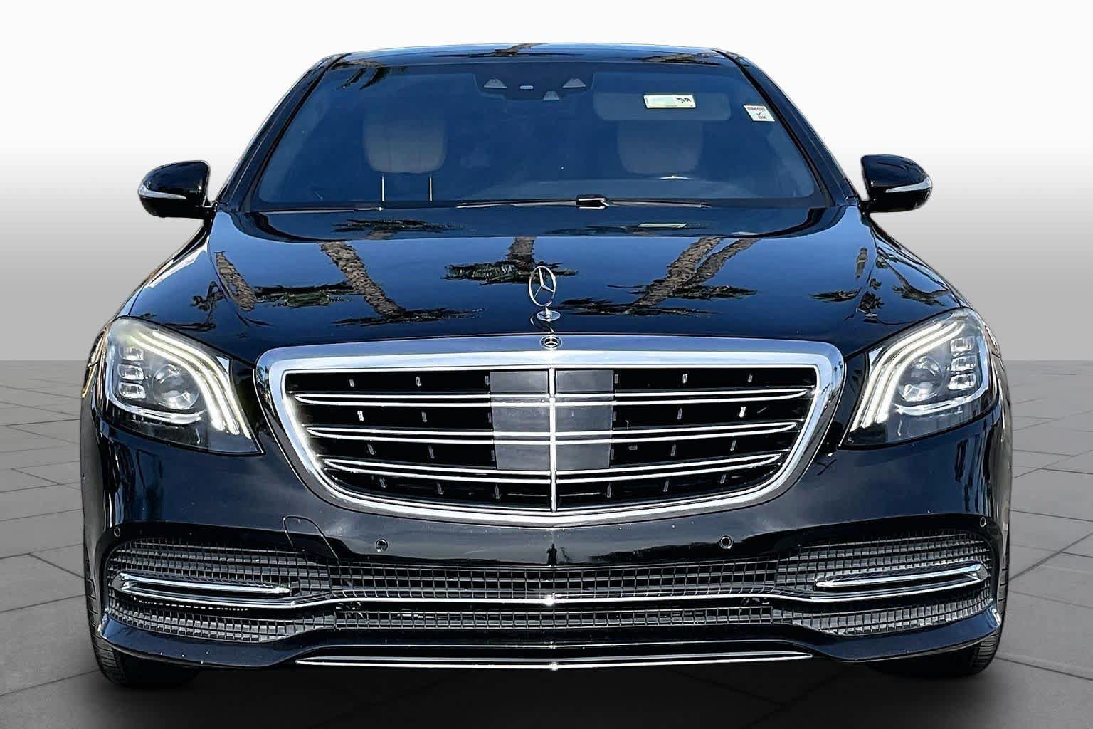 Used 2018 Mercedes-Benz S 560 Sedan image 3