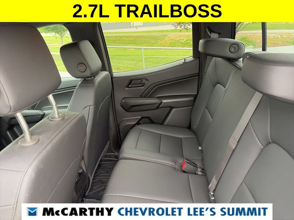 Used 2025 Chevrolet Colorado Trail Boss AWD/4WD image 44