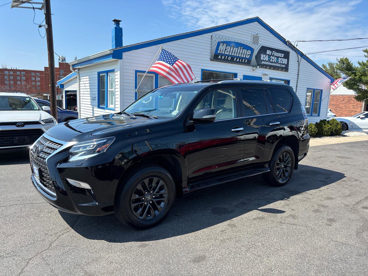 Used 2023 Lexus GX 460 Premium w/ Premium Plus Package image 3