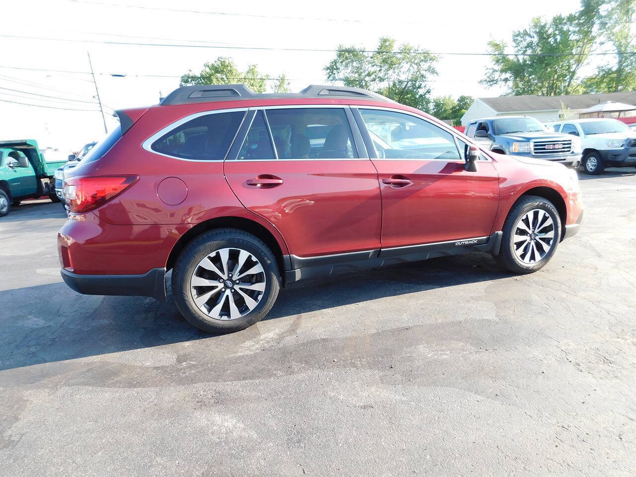 Used 2017 Subaru Outback 2.5i Limited AWD/4WD image 37