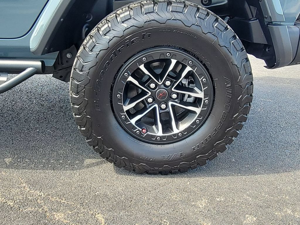 Used 2025 Jeep Wrangler Unlimited Rubicon AWD/4WD image 34