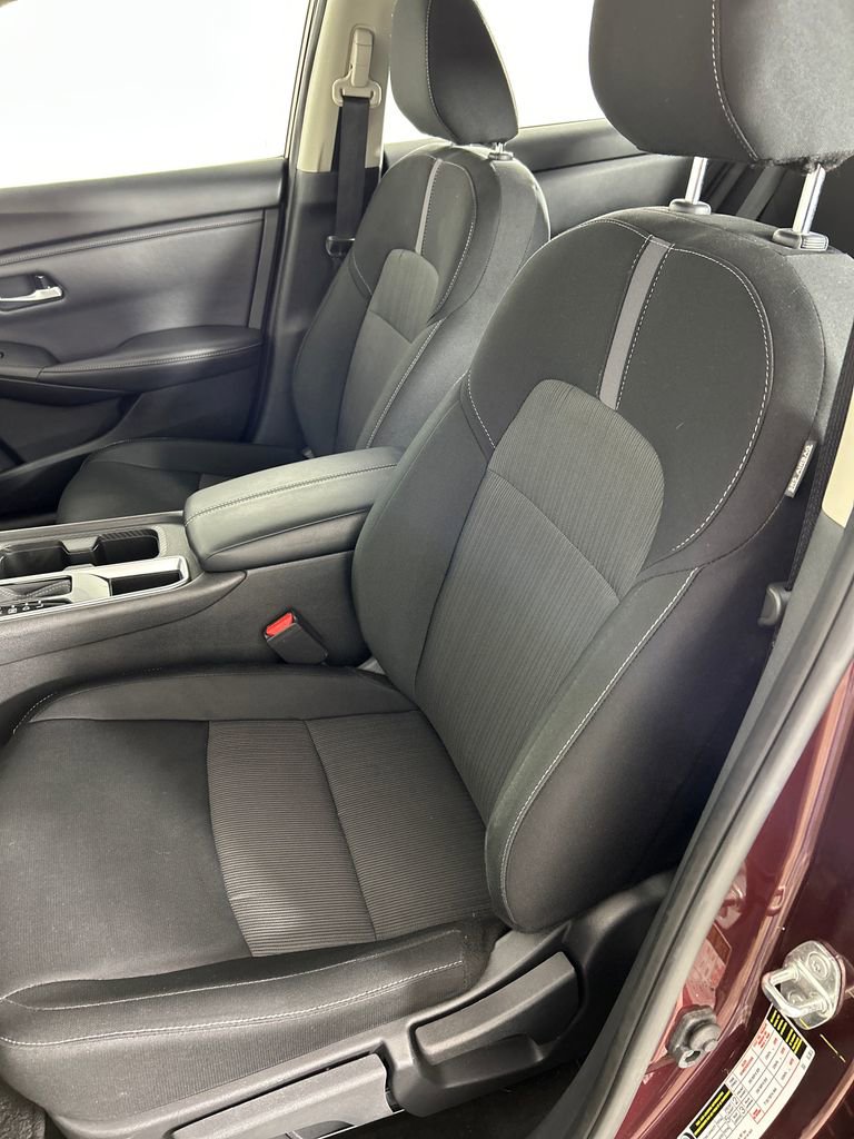 Used 2025 Nissan Sentra SV image 12