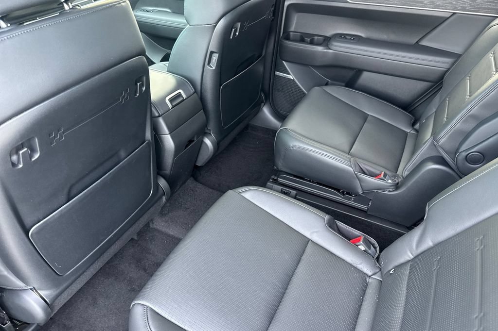 New 2026 Hyundai Santa Fe Limited FWD image 13