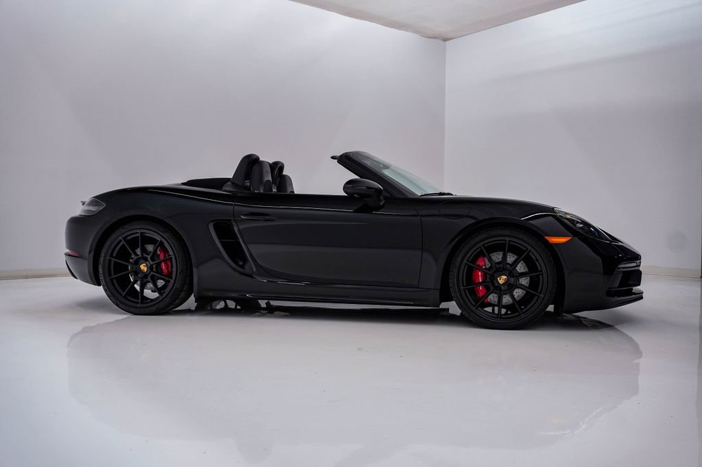 Certified 2025 Porsche 718 Boxster GTS RWD image 9