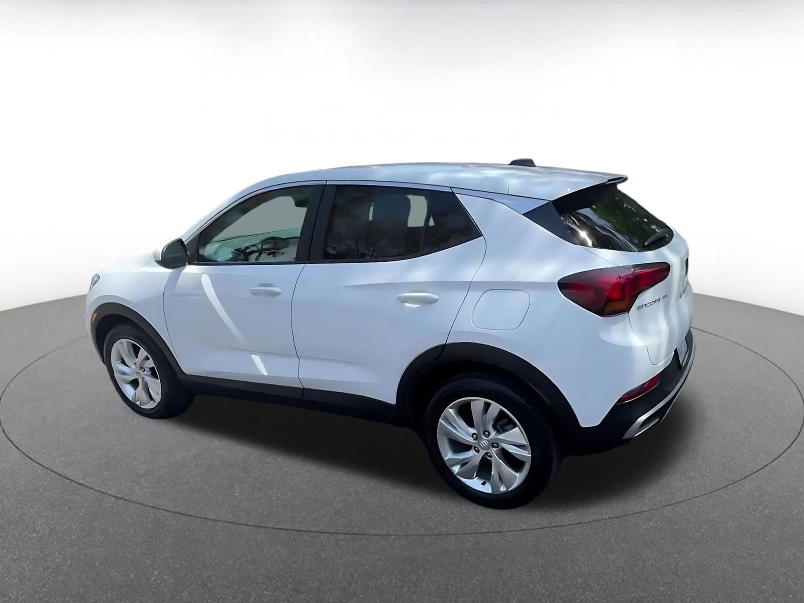 Used 2025 Buick Encore GX Preferred FWD image 10