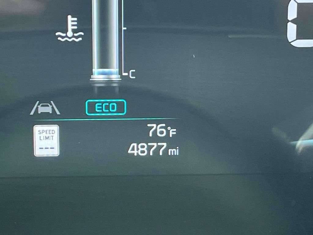 Certified 2025 Kia Niro EX FWD image 26