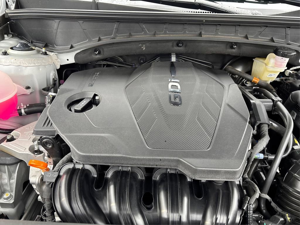 Certified 2025 Hyundai Tucson SE image 13