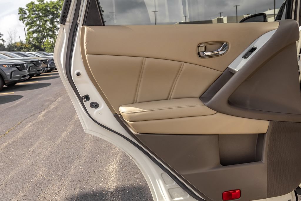 Used 2014 Nissan Murano SL FWD image 30
