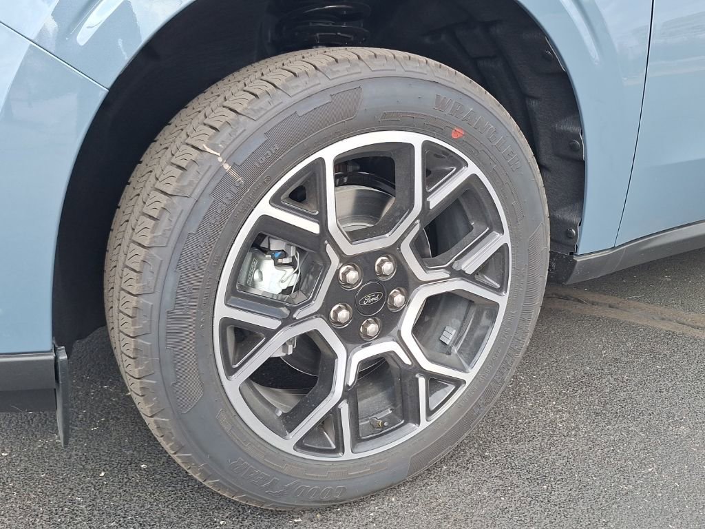 New 2026 Ford Maverick Lariat w/ 4K Tow Package image 31