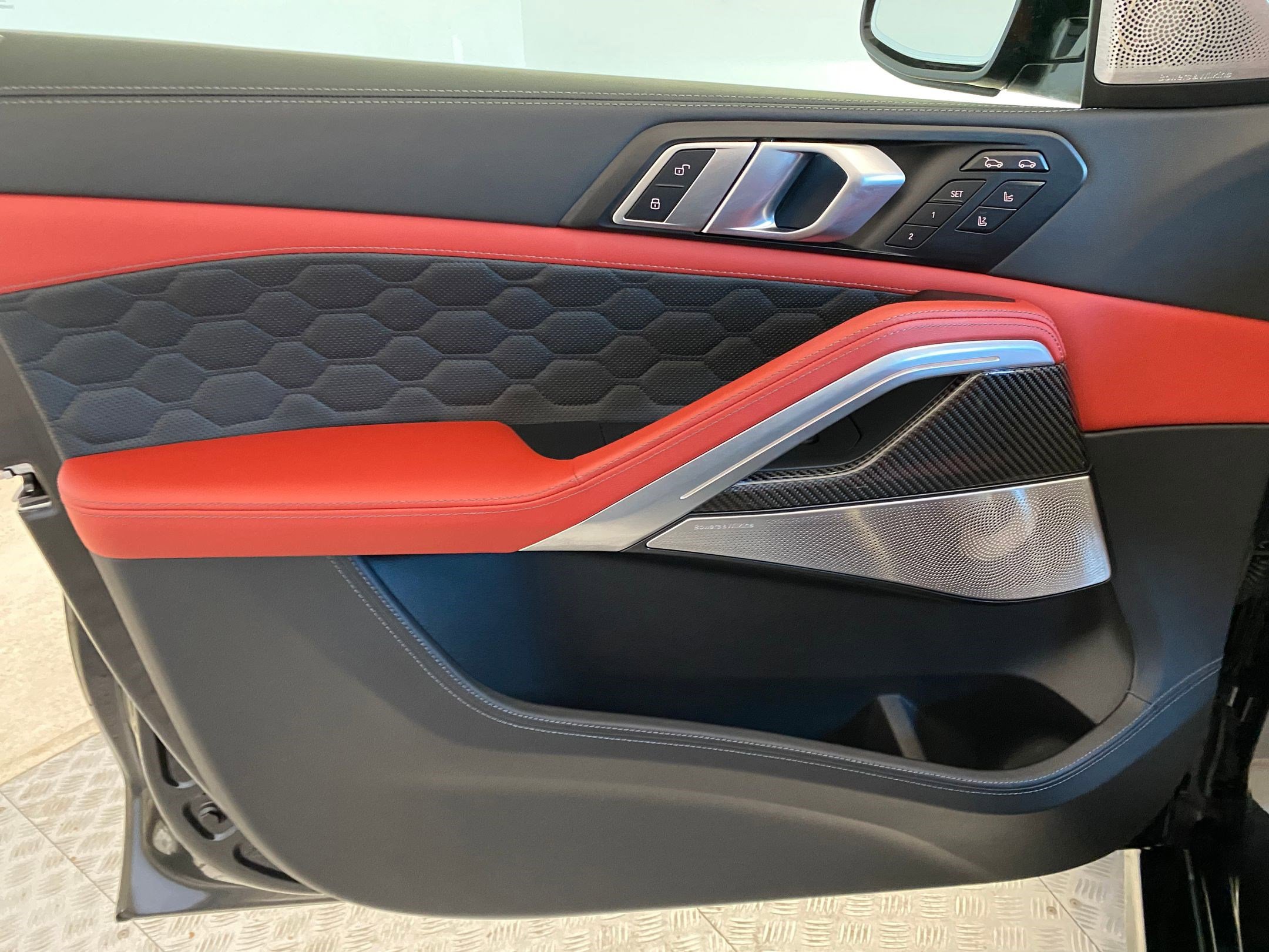 Used 2026 BMW X6 M Competition w/ Executive Package image 12