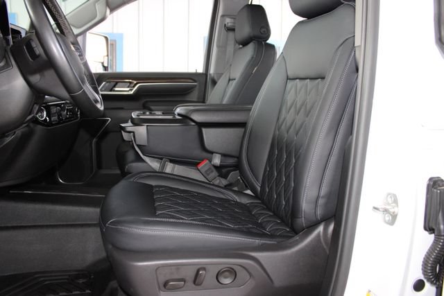 Used 2025 Chevrolet Silverado 2500 LT AWD/4WD image 22