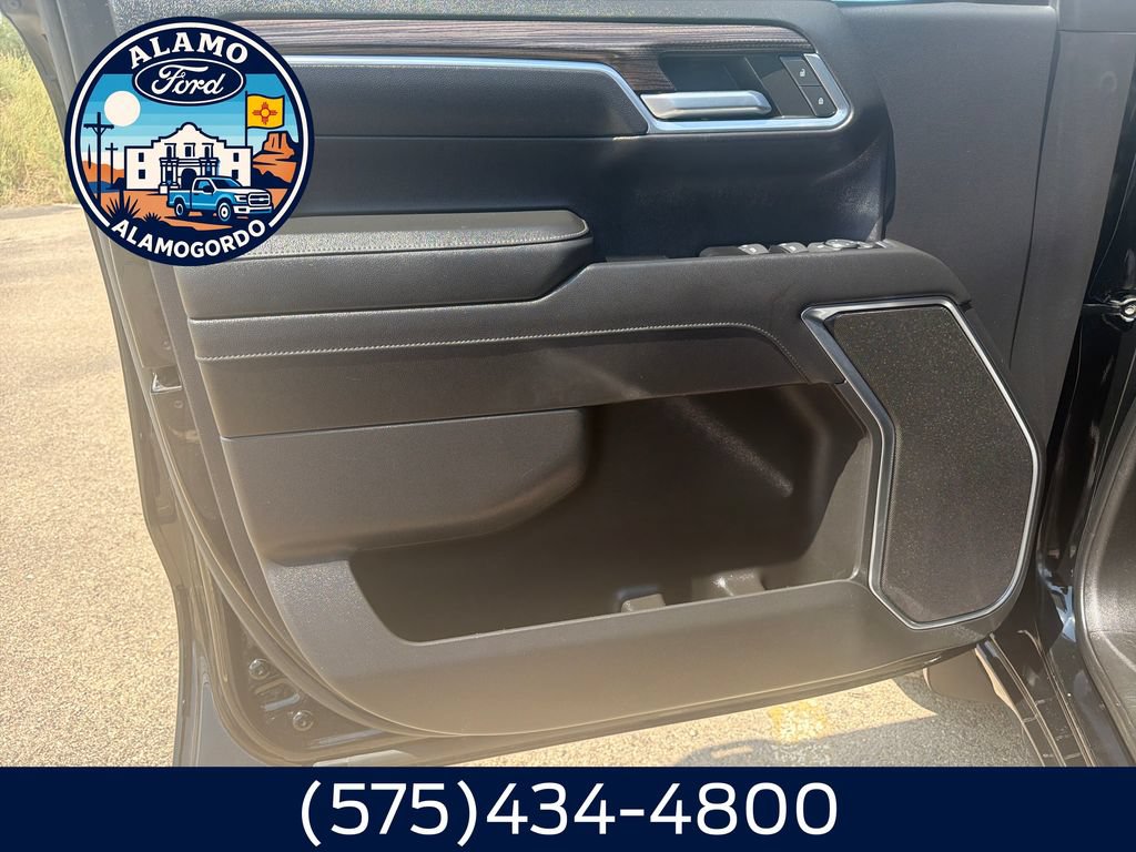 Used 2022 Chevrolet Silverado 1500 RST AWD/4WD image 10