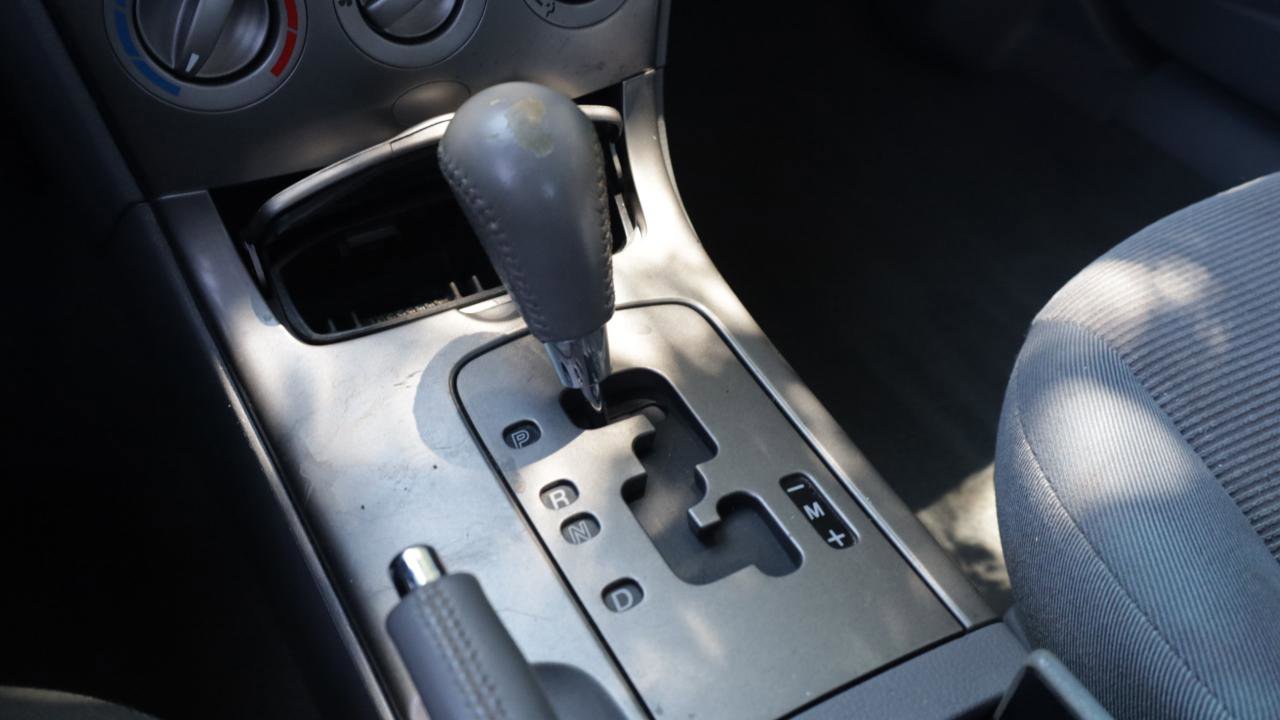 Used 2004 MAZDA MAZDA6 i FWD image 11
