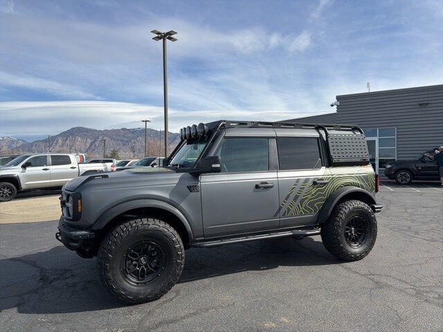 New 2025 Ford Bronco Badlands image 13
